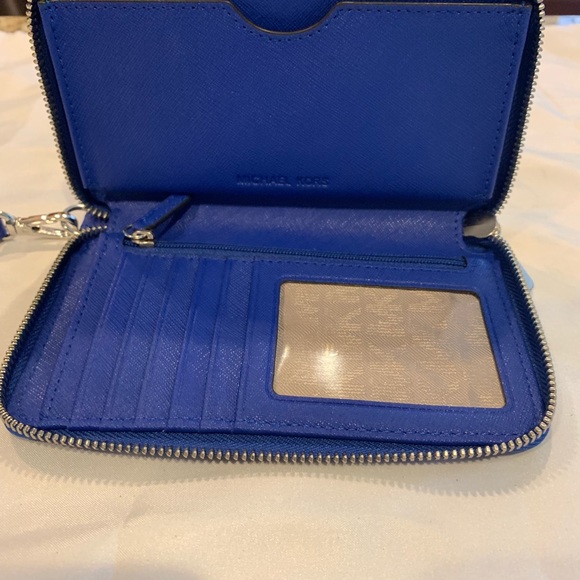 Jet Set wristlet wallet - Picture 1 of 3